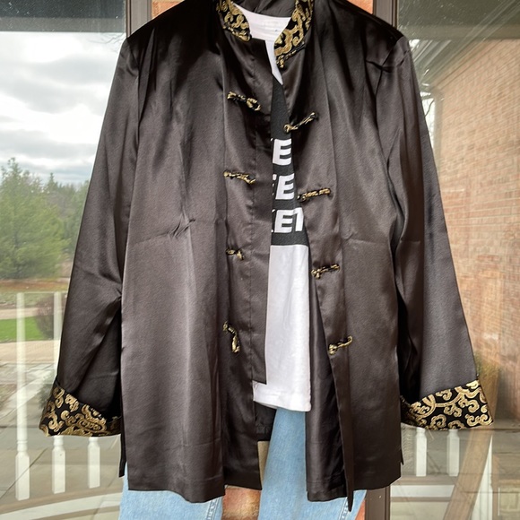 Traditional Asian Jacket - Picture 2 of 12